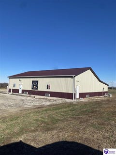 /international/us/3565-s-hwy-259-harned-ky-110106200454/
