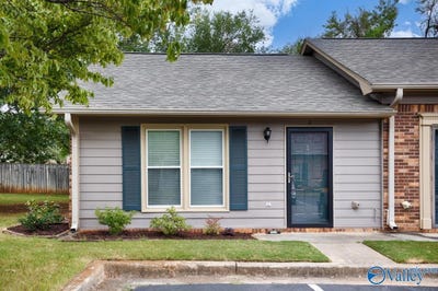 /international/us/8148-oldfield-road-huntsville-al-110101546846/
