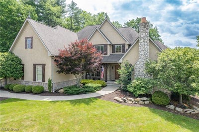 /international/us/8598-regency-drive-nw-massillon-oh-110108693822/