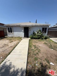 /international/us/619-e-116th-st-los-angeles-ca-110108150496/