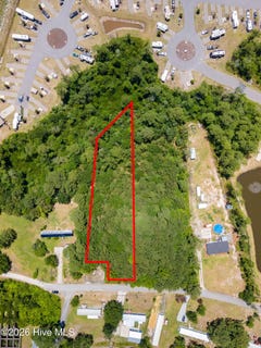 /international/us/trout-street-lot-11-holly-ridge-nc-110108946921/