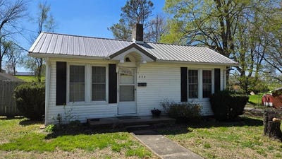 /international/us/232-west-obannon-st-morganfield-ky-110098594479/