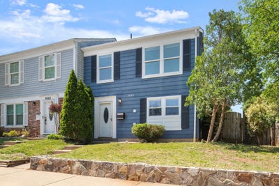 /international/us/9081-bonham-circle-manassas-va-110108343101/