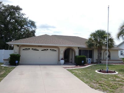 /international/us/8158-winding-oak-lane-spring-hill-fl-110108588819/