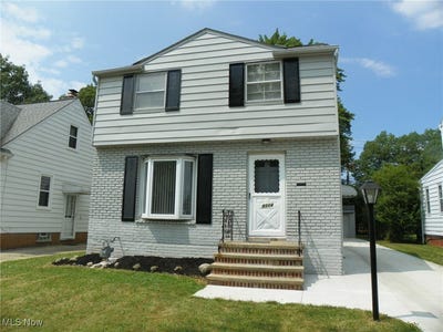 /international/us/8314-oxford-drive-parma-oh-110100843334/