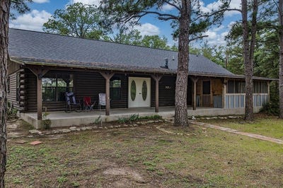 /international/us/1555-wildwood-road-ledbetter-tx-110107890570/