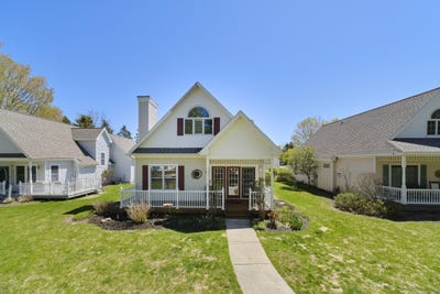 /international/us/10-cottage-lane-manistee-mi-110108118633/