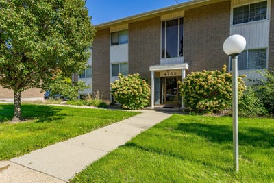 /international/us/4203-62nd-street-urbandale-ia-110120137024/