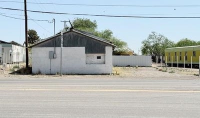 /international/us/724-n-cedar-pecos-tx-110098693982/