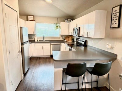 /international/us/618-s-100-w-springville-ut-110107603111/