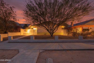 /international/us/2133-w-adams-street-phoenix-az-110106978695/