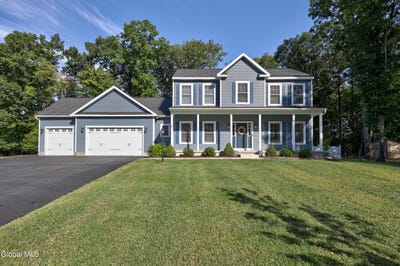 /international/us/27-woodland-drive-castleton-ny-110119932290/