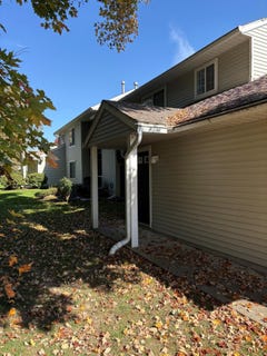 /international/us/181-hunters-lane-ne-rockford-mi-110120549031/