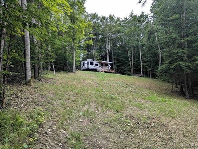 /international/us/akins-road-cohocton-ny-110107355582/