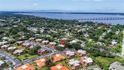 /international/us/1428-park-shore-circle-fort-myers-fl-110120421985/