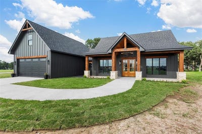 /international/us/253-grassy-way-elm-mott-tx-110099716065/