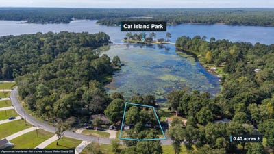 /international/us/699-squirrel-road-defuniak-springs-fl-110120463930/