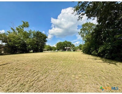 /international/us/lockhart-tx-110109054286/