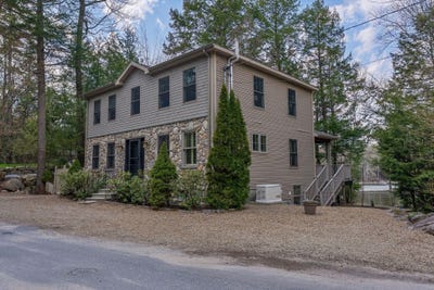 /international/us/36-whittemore-cove-road-raymond-me-110107401142/