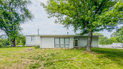 /international/us/121-anderson-drive-somerset-ky-110108411555/