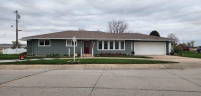 /international/us/600-w-avenue-d-oshkosh-ne-110100681197/