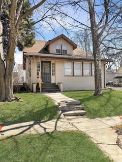 /international/us/405-north-apple-avenue-freeport-il-110106841230/