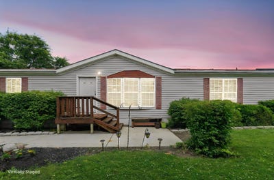 /international/us/420-lockbay-road-commercial-point-oh-110108900922/