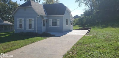 /international/us/1803-4th-avenue-n-denison-ia-110100587944/