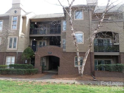 /international/us/1109-e-morehead-street-charlotte-nc-110108494136/