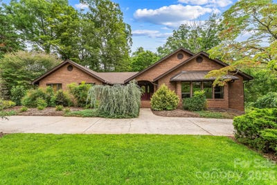 /international/us/60-monte-vista-drive-waynesville-nc-110119529670/