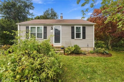 /international/us/87-potowomut-road-warwick-ri-110120109887/