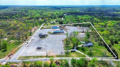 /international/us/2060-old-lebanon-dirt-rd-mount-juliet-tn-110107227687/