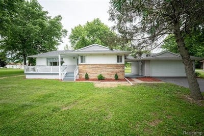 /international/us/10086-n-lewis-road-thetford-twp-mi-110109081902/