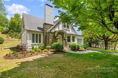 /international/us/616-cranberry-street-newland-nc-110108224271/