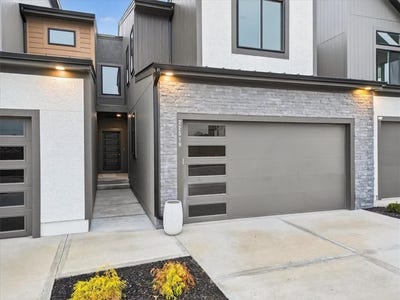 /international/us/9305-aminda-street-lenexa-ks-110106841087/