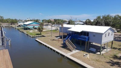 /international/us/54-w-8th-ave-horseshoe-beach-fl-110107750723/