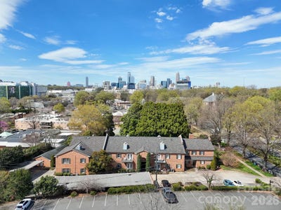 /international/us/1016-queens-road-charlotte-nc-110106306008/