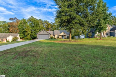 /international/us/228-bay-ridge-drive-townville-sc-110110306878/