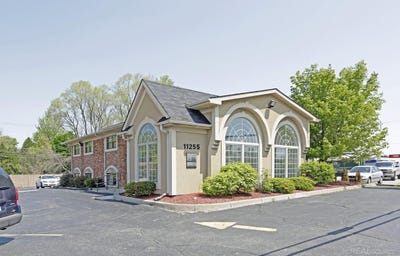 /international/us/11255-hall-road-utica-mi-110093788210/
