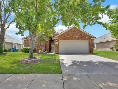 /international/us/1909-belmont-drive-roanoke-tx-110101099217/