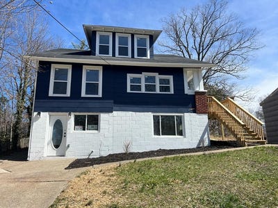 /international/us/105-highland-street-beckley-wv-110108657355/