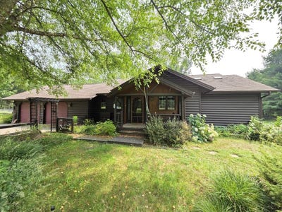 /international/us/n9741-bass-lake-ln-phillips-wi-110101365849/