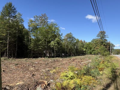 /international/us/edes-falls-road-harrison-me-110110321809/