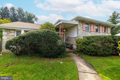 /international/us/2004-lodges-lane-oreland-pa-110120483472/
