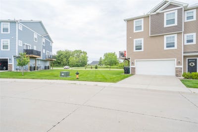 /international/us/2714-nw-lois-lane-ankeny-ia-110100519504/