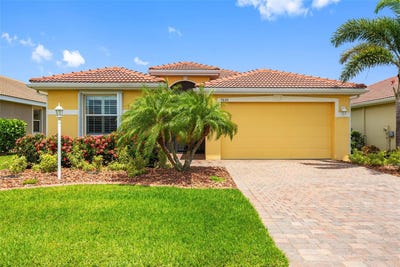 /international/us/7620-raptor-court-north-port-fl-110101096428/