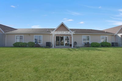 /international/us/4305-autumn-ridge-road-cedar-falls-ia-110106931431/