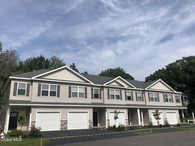 /international/us/rdg-mnr-court-niskayuna-ny-110107228244/