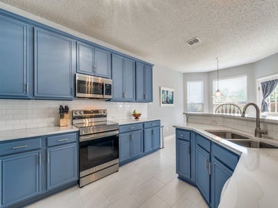 /international/us/7931-greenvalley-lane-frisco-tx-110107718390/