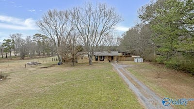 /international/us/1304-hammonds-road-fyffe-al-110106495937/